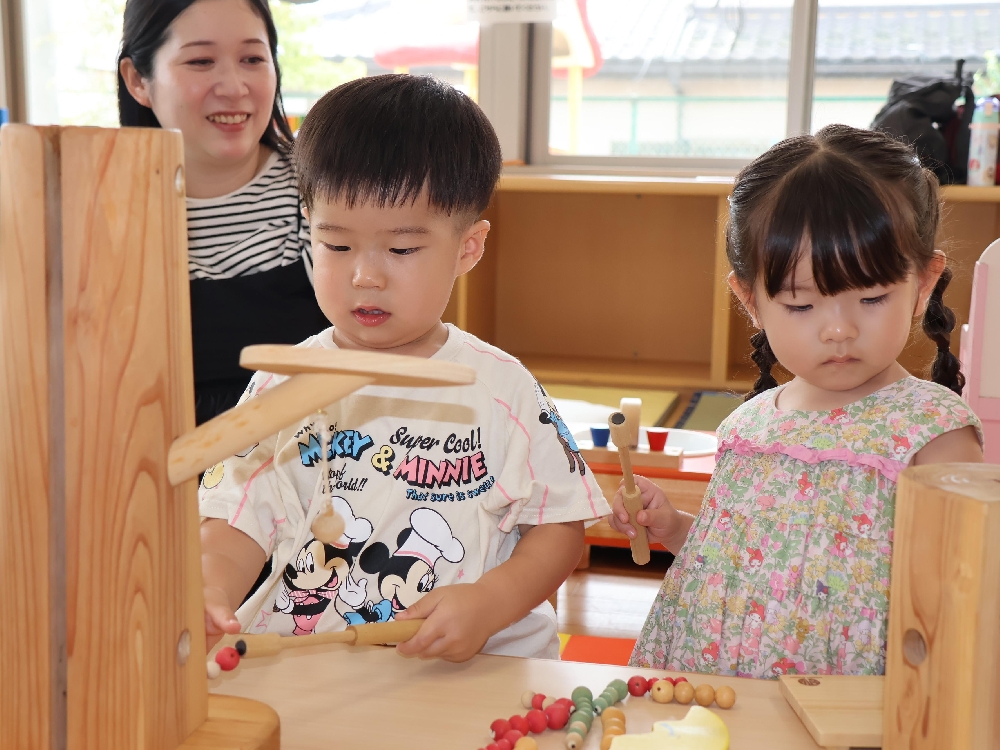 9月の子育て支援センター「さくらの森」木のぬくもり広場の様子です。