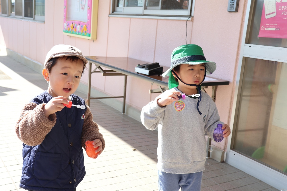 １１月子育て支援センター「さくらの森」２歳児ママのティータイムの様子です！