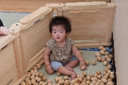7月の子育て支援センター「さくらの森」木のぬくもり広場の様子です。